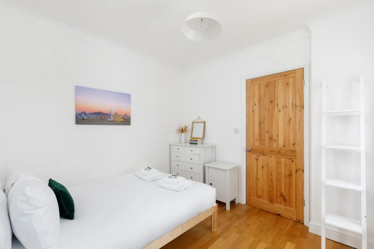 Lovely, Centrally Located 2-Bedroom Apartment With Patio Brighton